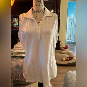 Izod golf shirt large! ! Anything marked 10$ and under is 3/for 10$ loves !